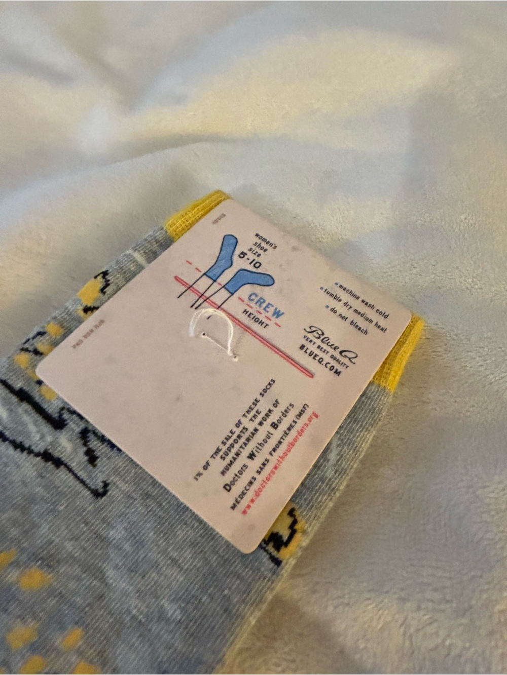NWT Blue Q Women’s Novelty Hellraiser Crew Socks, Gray & Yellow - size 5-10 - Picture 5 of 7